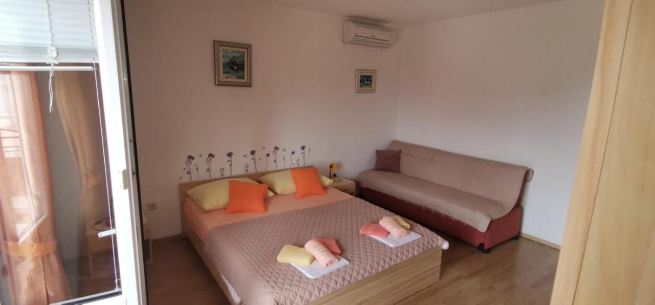 Apartments Mate Башка-Вода Екстер'єр фото